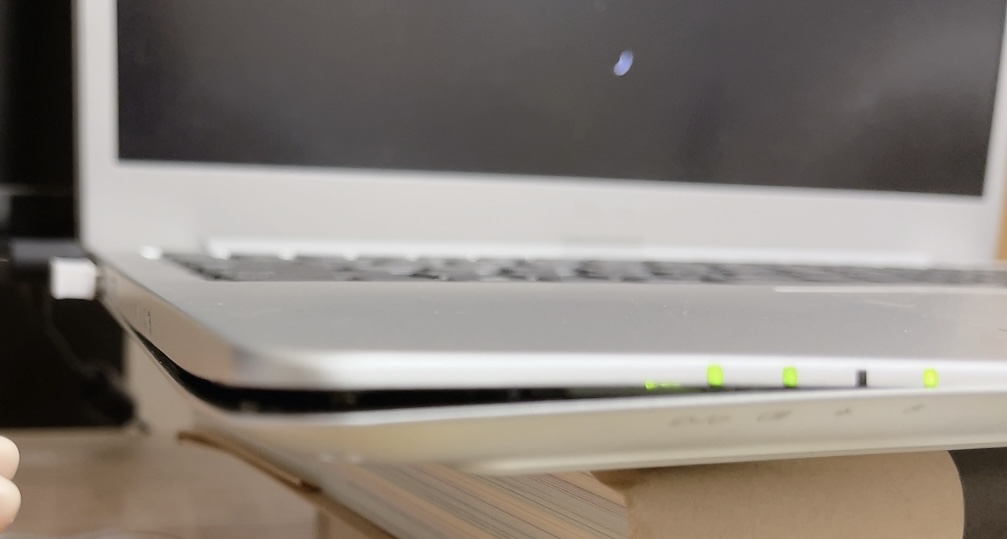 PCが裂けた
